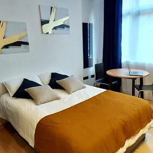 Apartments Holidays2Malaga City Center Lägenhet
